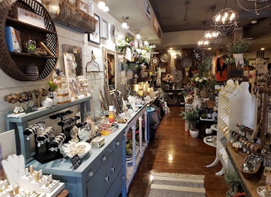 illinois/peoria/shop/the-nook-gift-shop-peoria-heights