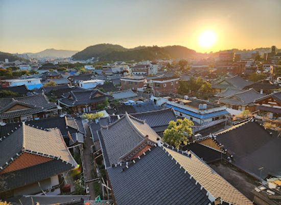 south-korea/jeonju/omokdae-and-imokdae/shop/jaman-mural-village