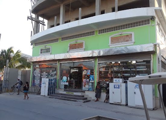 belize/the-cayes/shop/caye-value-store