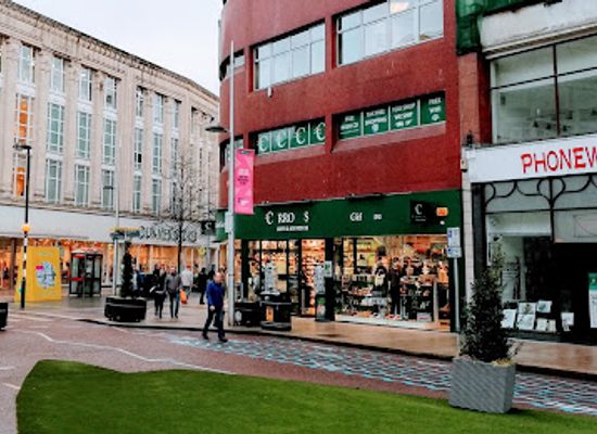 united-kingdom/belfast/titanic-quarter/shop/carrolls-irish-gifts-belfast