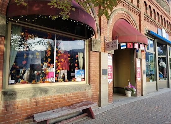 oregon/wallowa-mountains/shop/heidi-s-towne-shoppe