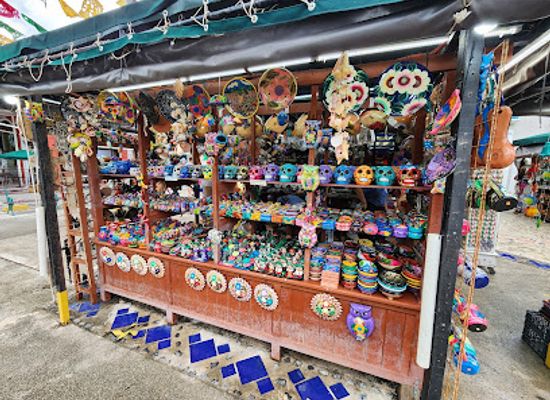 mexico/southeastern-mexico/shop/plaza-playacar