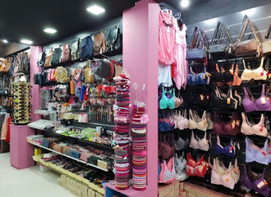 maldives/hulhumale/shop/the-range