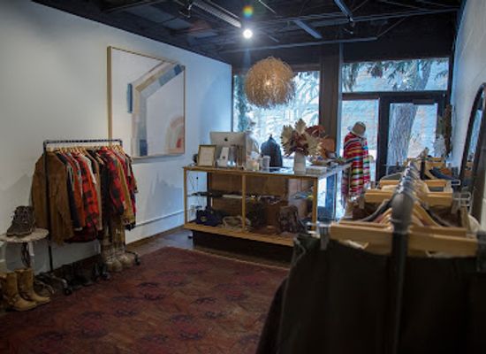 wyoming/jackson-hole/shop/womenfolk