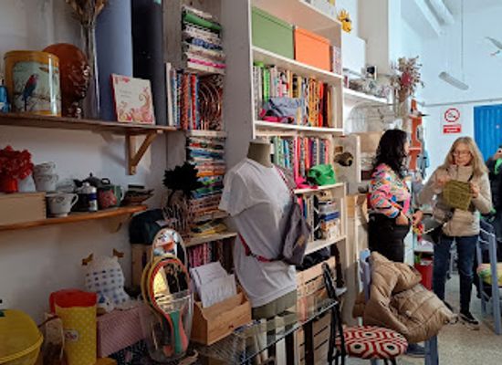 spain/zaragoza/el-gancho/shop/unaocaloca-tienda-taller