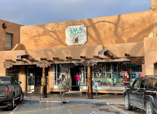 new-mexico/enchanted-circle/shop/taos-trading-co