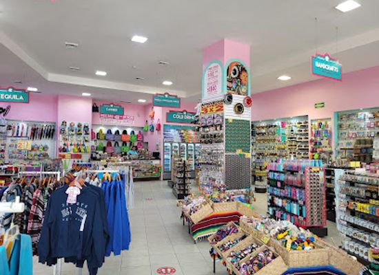 mexico/puerto-vallarta/hotel-zone/shop/souvenirs