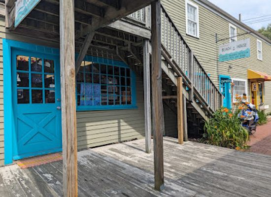 maine/kennebunkport/shop/junebug-s-beach-house