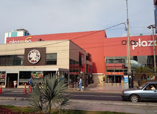 peru/lima/lince/shop/risso-mall
