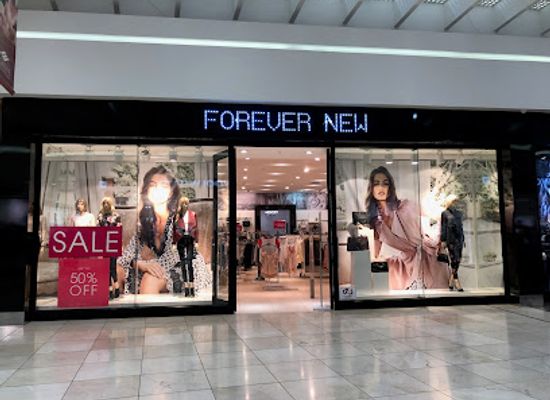 namibia/windhoek/shop/forever-new-the-grove