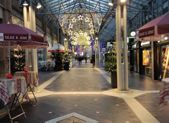 germany/weser-uplands/shop/lloyd-passage