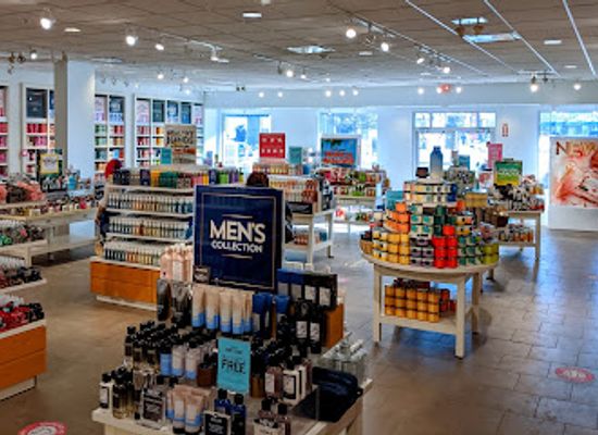 massachusetts/berkshires/shop/bath-body-works