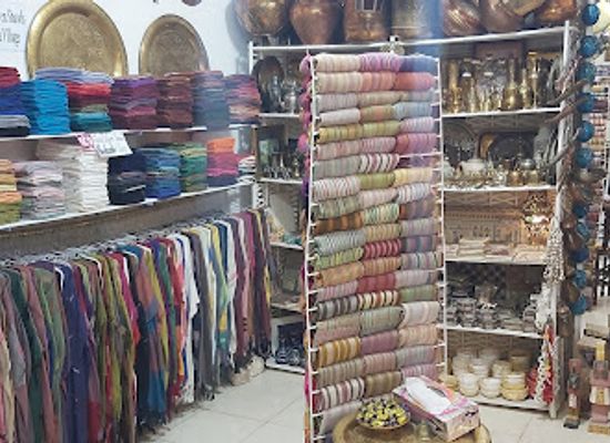 egypt/luxor/east-bank/shop/shop-sandouk-handcrafts-fairtrade
