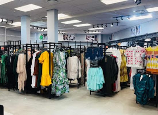 botswana/central-district/shop/new-feeling
