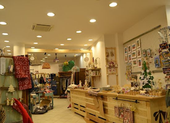 slovakia/bratislava/shop/cierny-pes-art-suveniry