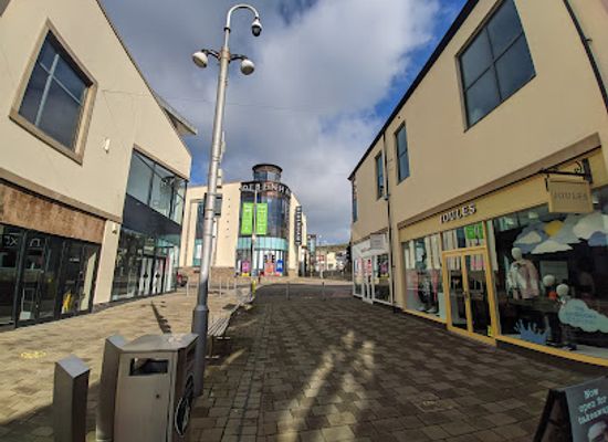 united-kingdom/dyfed/attraction/st-catherine-s-walk-shopping-centre