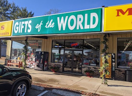 wisconsin/southeast-wisconsin/shop/gifts-of-the-world-moccasins
