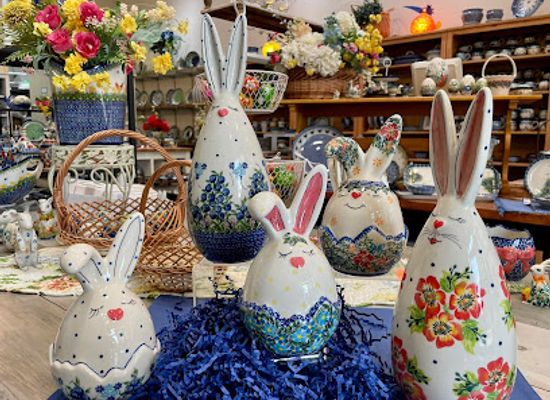 indiana/carmel/shop/out-of-the-blue-polish-pottery-gifts