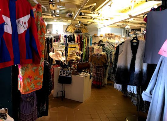massachusetts/provincetown/shop/vintage-in-vogue