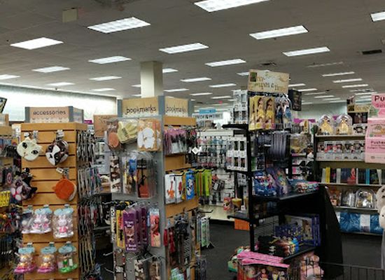 louisiana/holly-beach/shop/books-a-million