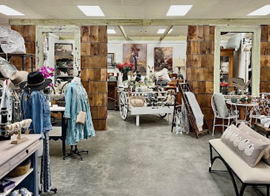 tennessee/chattanooga-valley/shop/shop-on-main