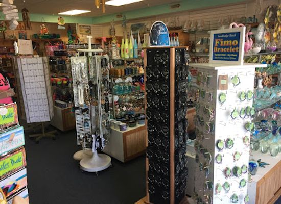 virginia/virginia-beach/sandbridge-beach/shop/sea-lections