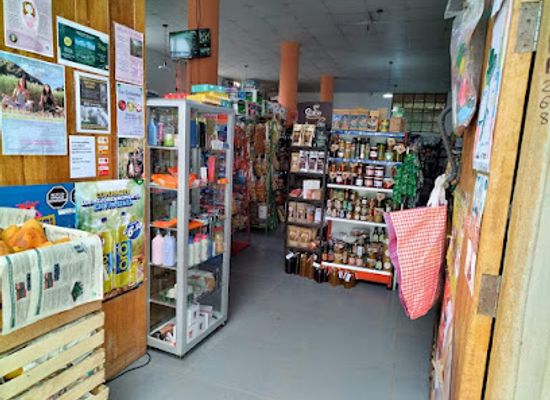peru/lares-trek/shop/minimarket-llipimpaq