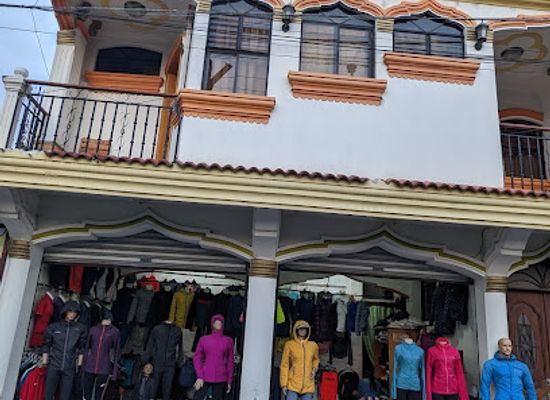 guatemala/lake-atitlan/shop/outerwear-thrift-store