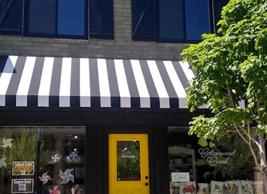 nevada/carson-valley/shop/cottonwood-creek-gifts