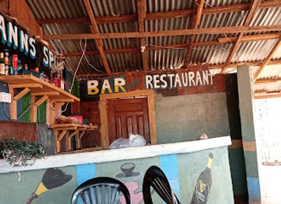 sierra-leone/river-number-two-beach/shop/joyce-s-africana