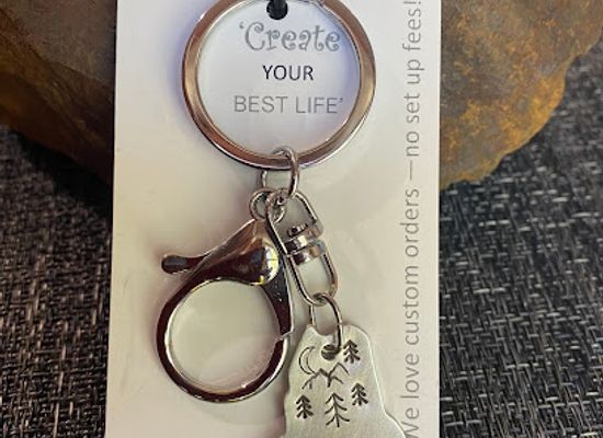 maine/penobscot-county/shop/white-raven-inc