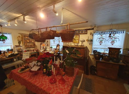 sweden/lindvallen/shop/salen-antik