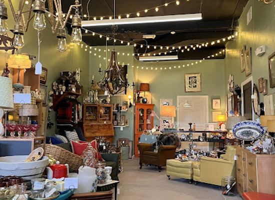 michigan/muskegon/shop/vintage-deluxe