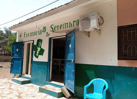 guinea-bissau/canchungo/shop/farmacia
