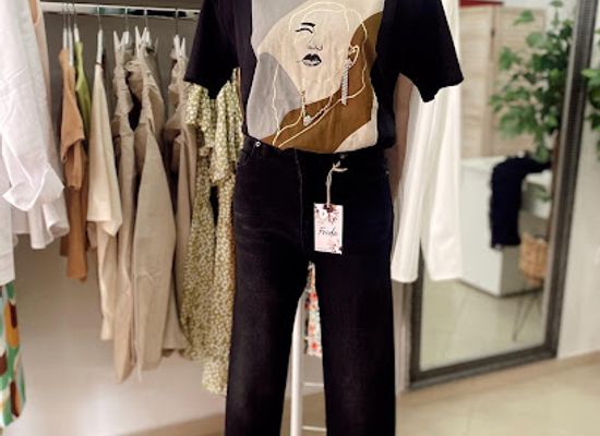 montenegro/budva-riviera/shop/butik-frida-budva