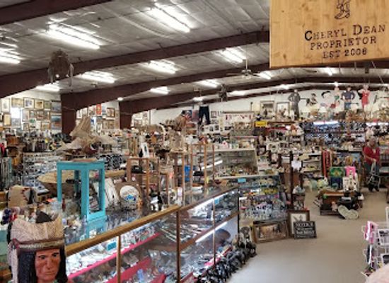 colorado/mesa-verde-national-park/shop/antique-corral