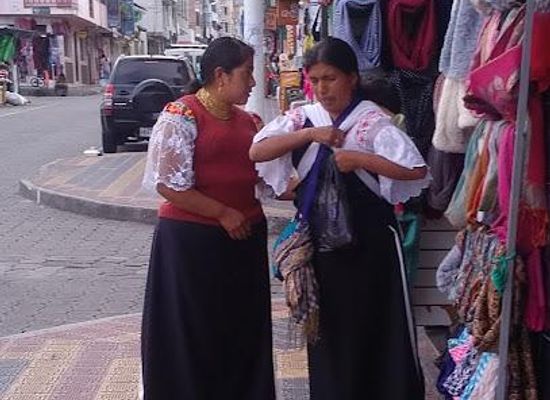ecuador/ibarra/shop/tia-otavalo