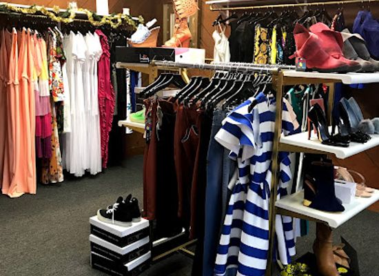 ohio/youngstown/shop/fancey-boutique