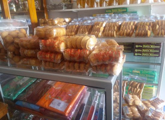 indonesia/gorontalo/shop/oleh-oleh-khas-gorontalo-pia-putra-kusuma