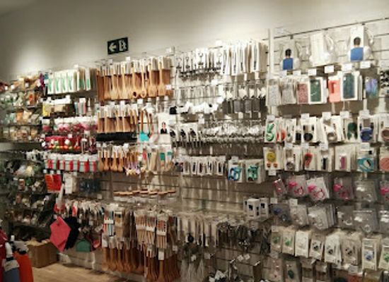 spain/girona/eixample/shop/flying-tiger-copenhagen