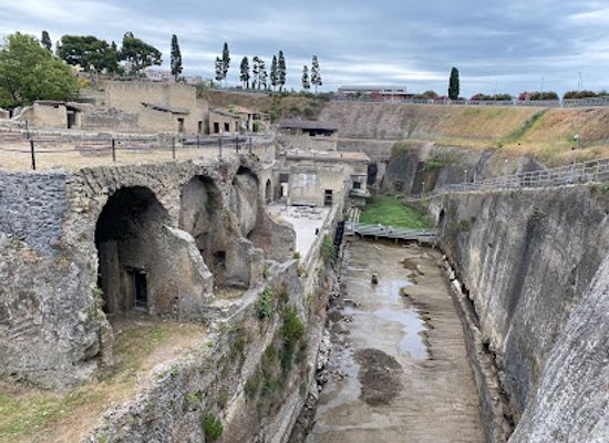 italy/herculaneum/shop/house-of-the-deer