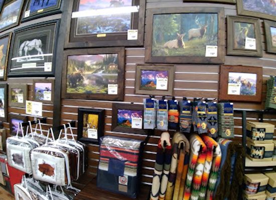 wyoming/wind-river-range/shop/murdoch-s-ranch-home-supply