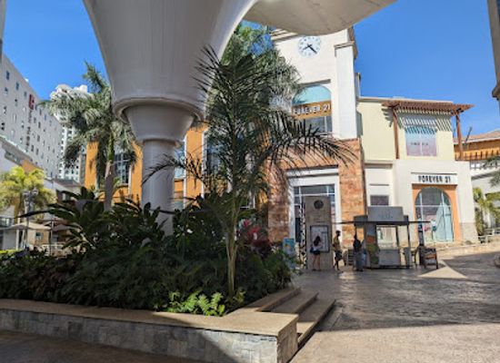 mexico/puerto-vallarta/shop/la-isla