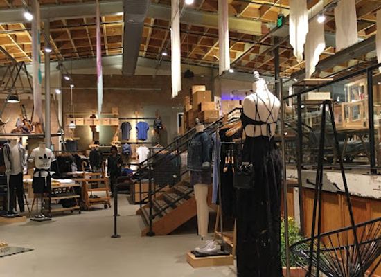 california/malibu/shop/urban-outfitters