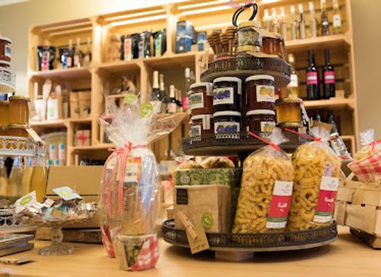 liechtenstein/eschen/shop/hoi-liechtenstein-souvenir-boutique