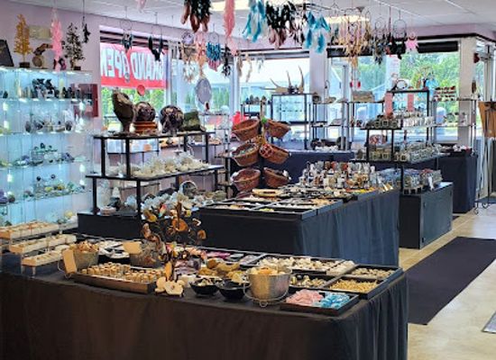 rhode-island/bristol-county/shop/natures-the-rock-shop