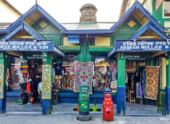 india/darjeeling/chowrasta/shop/habeeb-mullick-sons