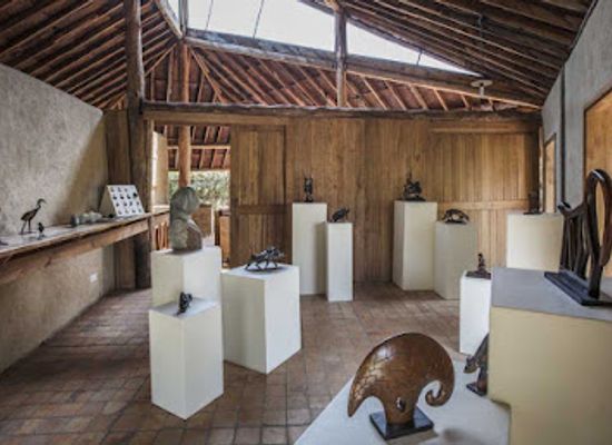 uganda/rwenzori-mountains-national-park/shop/rwenzori-founders-art-centre-sculpture-gallery-coffee-bar