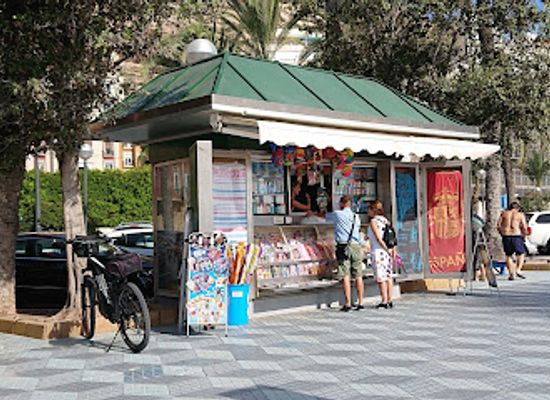 spain/alicante/shop/kiosco