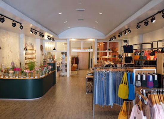 oklahoma/norman/shop/human-interaction